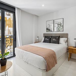 Estudio con Cama Queen en Primer Piso